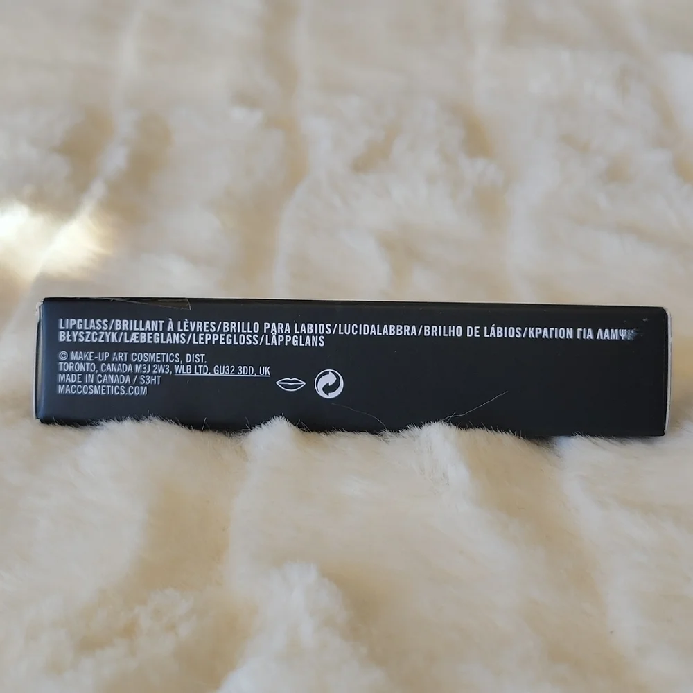 MAC COSMETICS // lipglass lipgloss in morange
